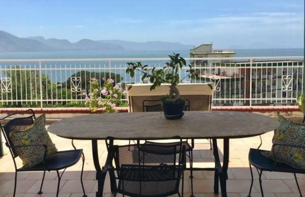 Apartmán La Casa Di Marcello Torre Annunziata Exteriér fotografie